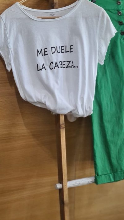 CAMISETA ¨ME DUELE LA CABEZA¨